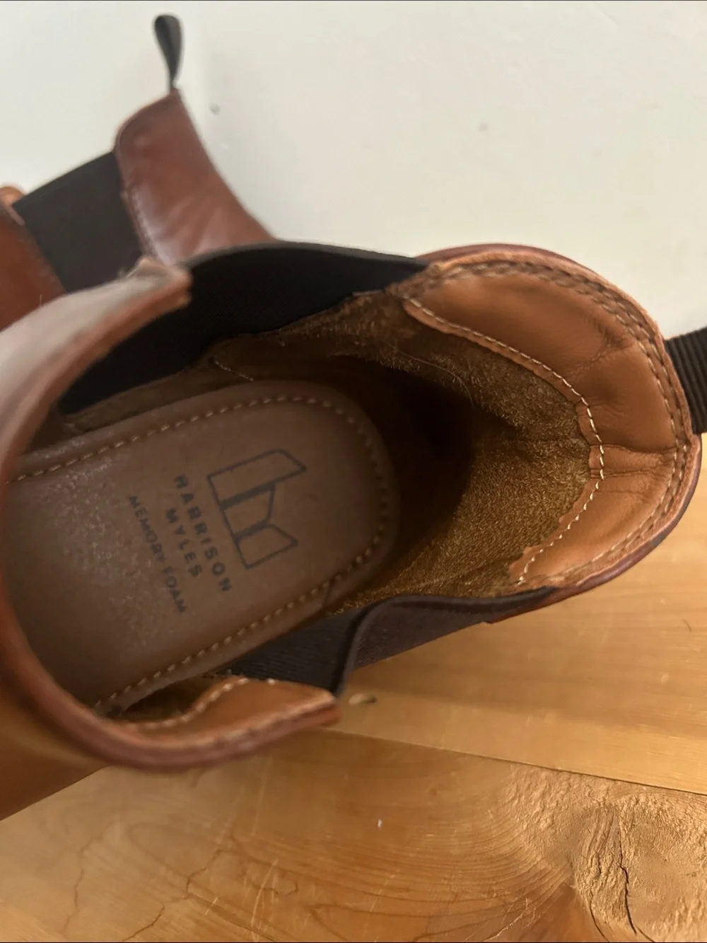 Men's Brown Leather Chukka Boots - Sleek Slip-On Style
